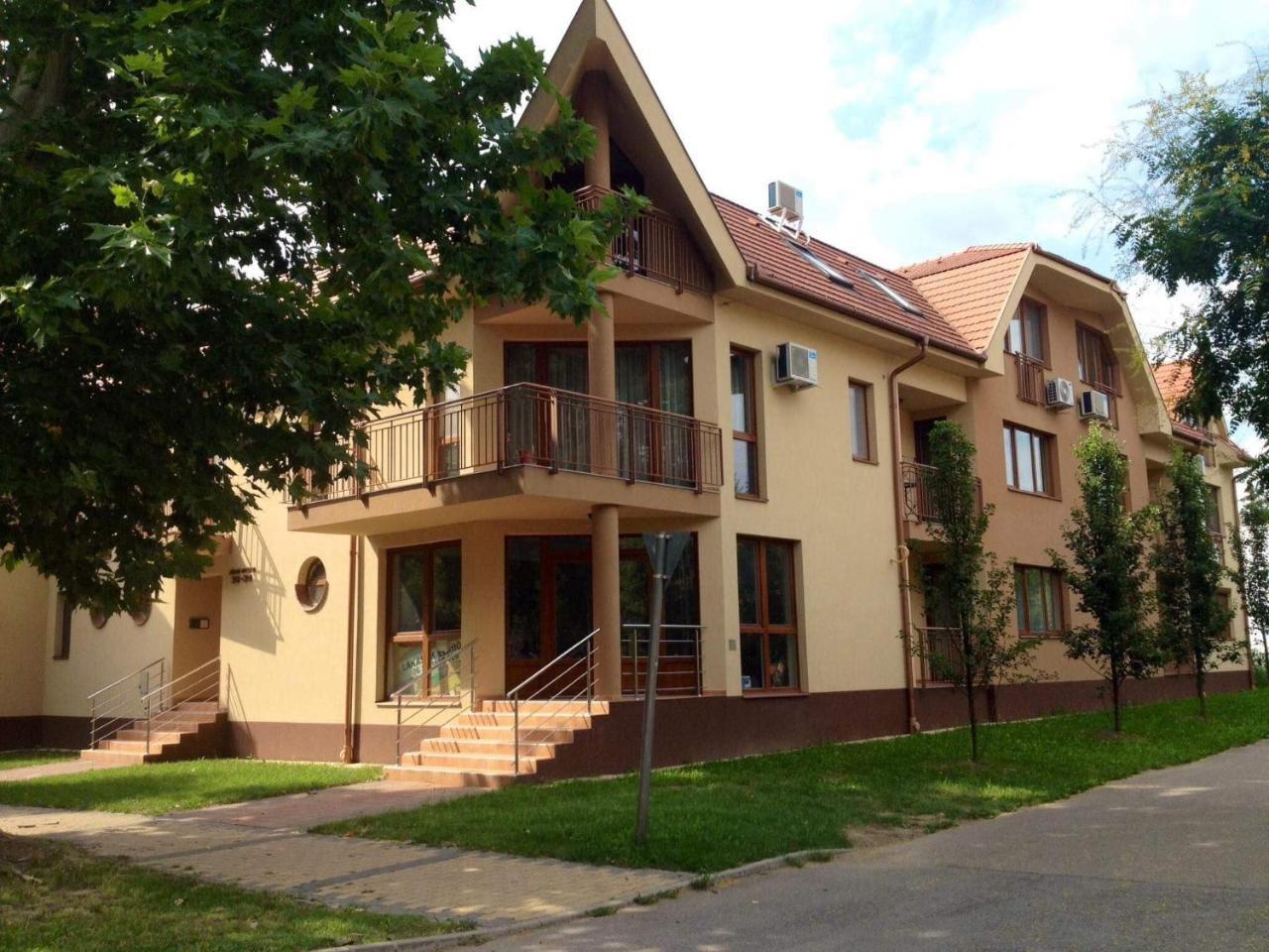 My Home Apartman Hajdúszoboszló Zewnętrze zdjęcie